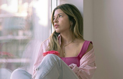 Life Coaching vs Therapy: What’s the Difference & Which Do You Need